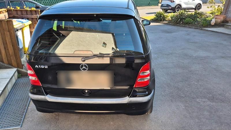 Gebraucht Mercedes A160 102 PS (75 kW) 2001 Schwarz Kleinwagen
