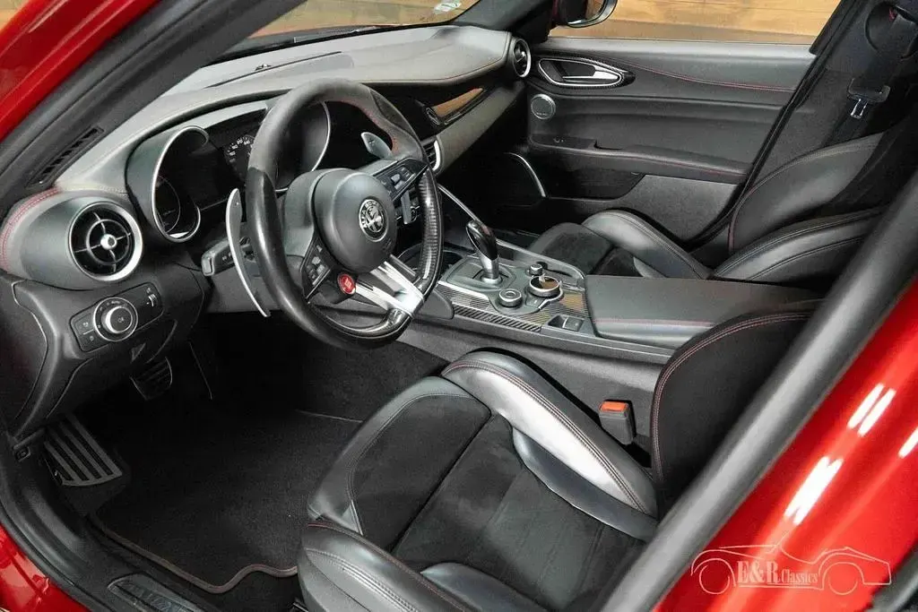 Gebraucht Alfa Romeo Giulia Quadrifoglio 508 PS (373 kW) 2019 Rot Limousine