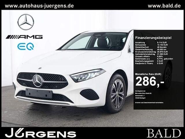 Gebraucht Mercedes A250 Progressive 163 PS (119 kW) 2023 Unilack polarweiss Limousine