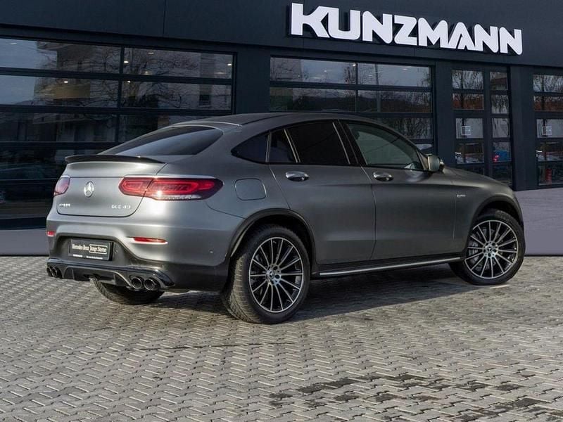 Gebraucht Mercedes GLC43 AMG AMG 390 PS (286 kW) 2023 Manufaktur selenitgrau magno Coupé