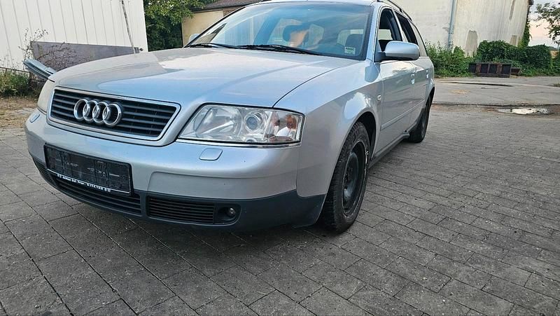 Silber Gebraucht 1998 Audi A6 S-Line Kombi | 800 € (Guter Preis) - Bild 1/4