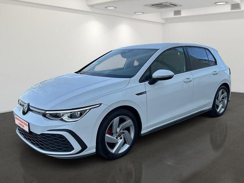 Second-hand VW Golf VIII GTD 200 CP (147 kW) 2023 Alb Berlinǎ