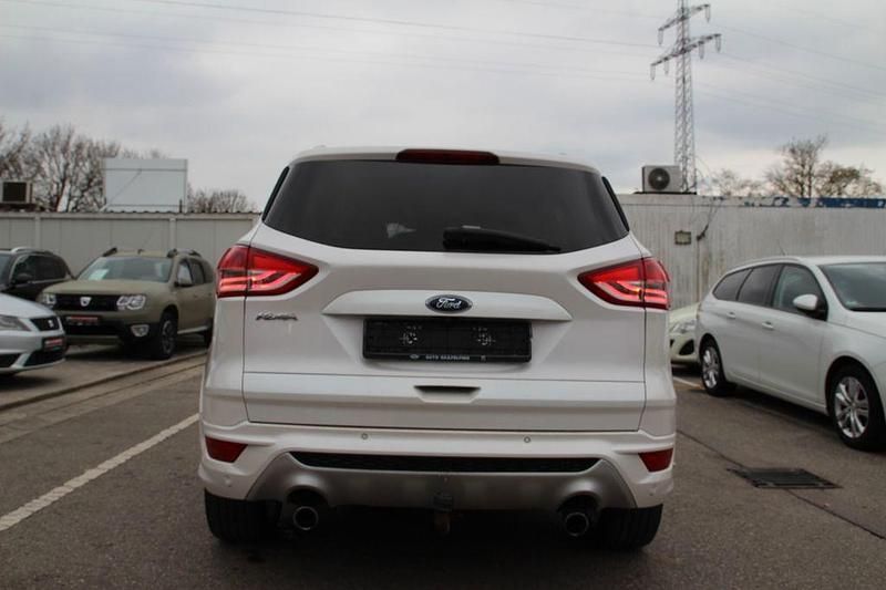 Gebraucht Ford Kuga Individual 163 PS (119 kW) 2013 Weiß SUV