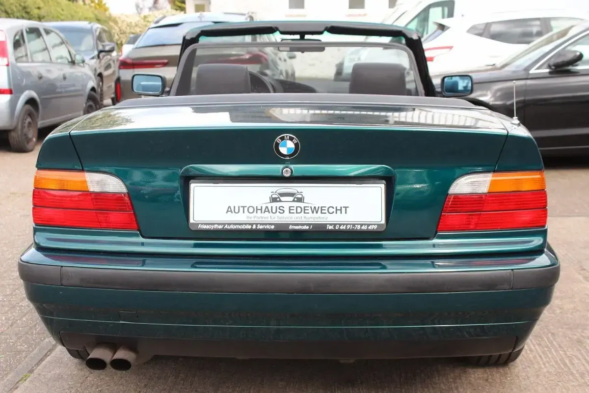 Gebraucht BMW 325 Cabriolet 192 PS (141 kW) 1994 Grün Cabrio