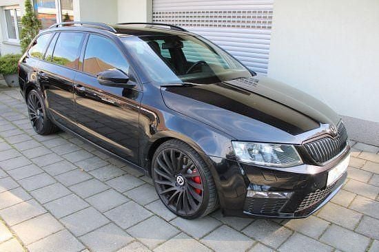 Schwarz Gebraucht 2015 Skoda Octavia RS Kombi | 11.450 € (Guter Preis) - Bild 1/4