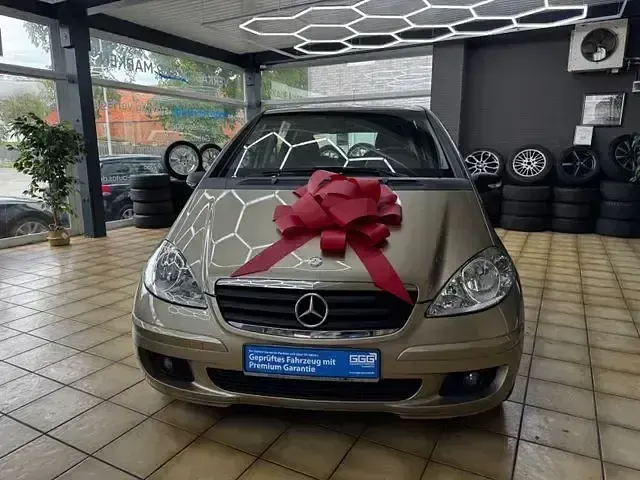 Gebraucht Mercedes A160 110 PS (80 kW) 2005 Gold Limousine