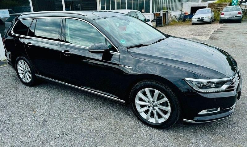 Schwarz Gebraucht 2015 VW Passat Highline Kombi | 15.999 € (Fairer Preis) - Bild 1/4