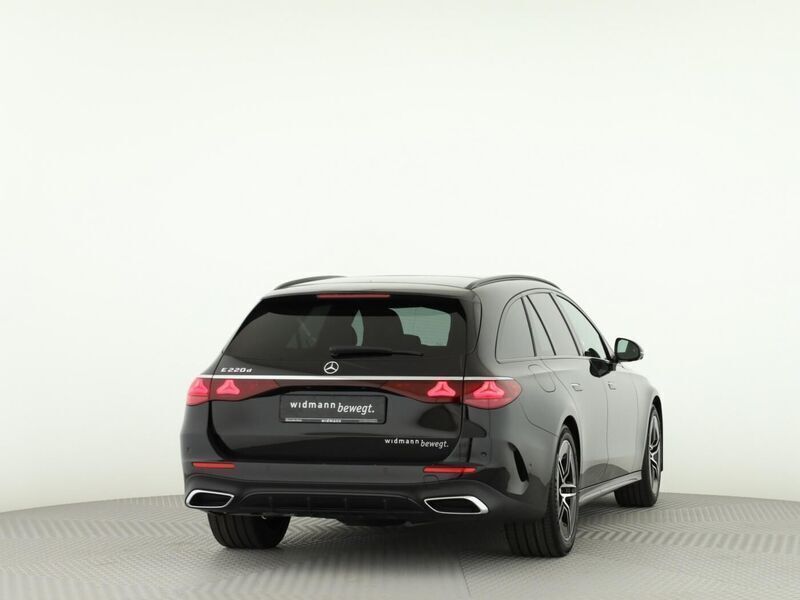 Gebraucht Mercedes E220 AMG 197 PS (144 kW) 2024 Metalliclack obsidianschwarz Kombi