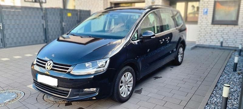Schwarz Gebraucht 2010 VW Sharan Comfortline Van / Kleinbus | 7.500 € (Fairer Preis) - Bild 1/4