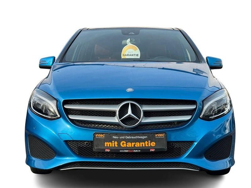 Gebraucht Mercedes B200 136 PS (100 kW) 2015 Blau Van / Kleinbus