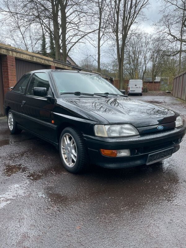 Schwarz Gebraucht 1991 Ford Escort RS Limousine | 4.200 € - Bild 1/4