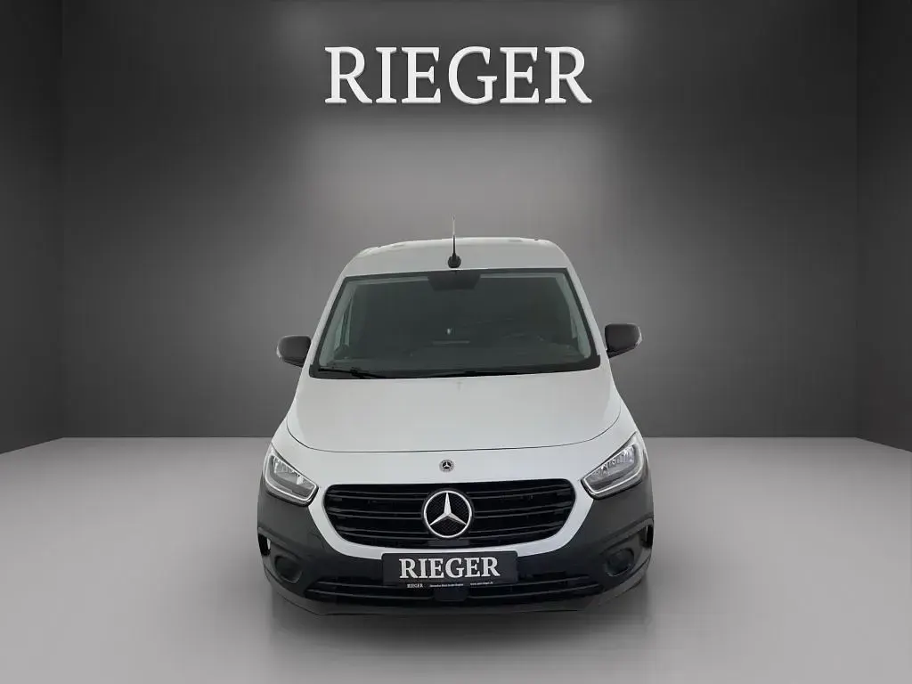 Gebraucht Mercedes Citan 110 95 PS (69 kW) 2023 Weiß Van / Kleinbus