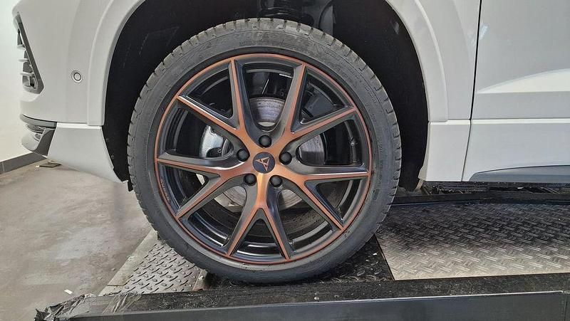 Neu Cupra Ateca 150 PS (110 kW) 2025 Weiß SUV