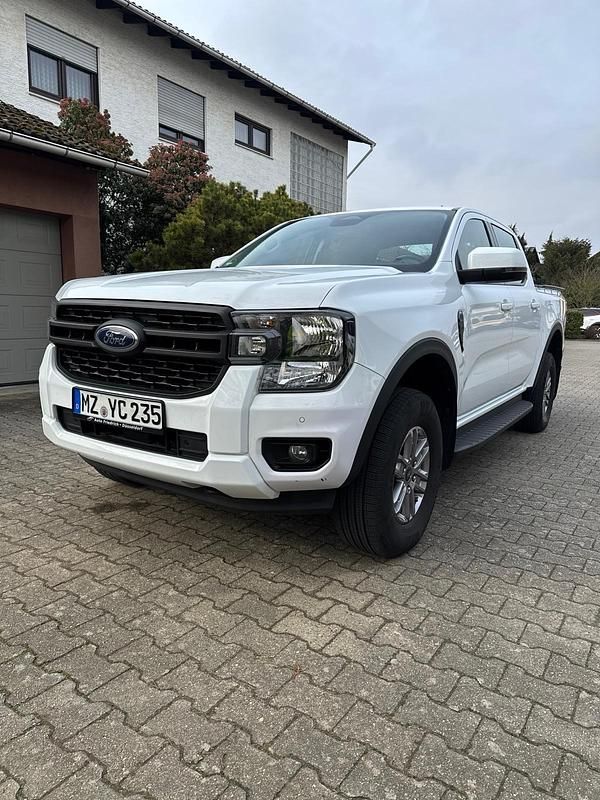 Gebraucht Ford Ranger XLT 170 PS (125 kW) 2023 Weiß Pickup
