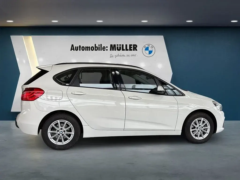Gebraucht BMW 218 Active Tourer Sport Line 136 PS (100 kW) 2017 Alpinweiss iii Van / Kleinbus