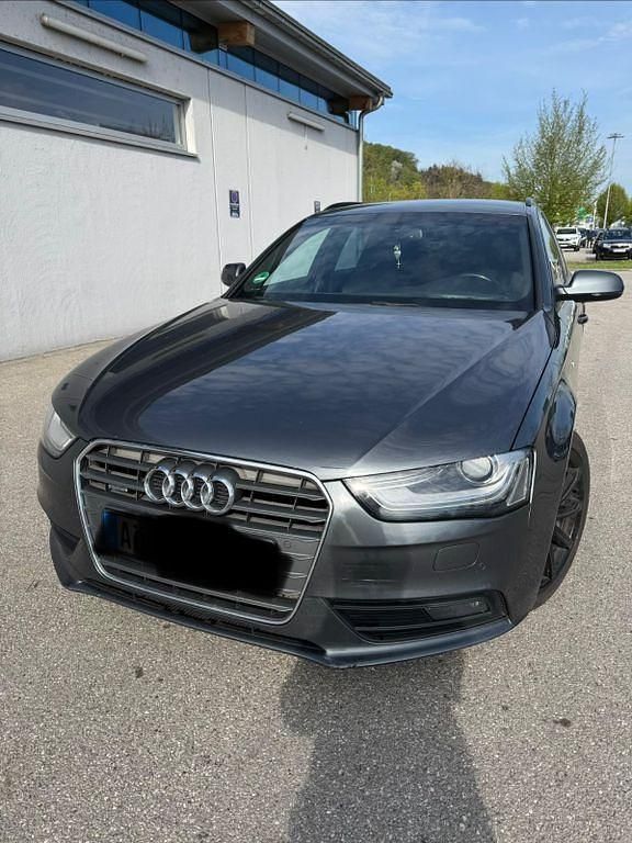 Gebraucht Audi A4 S-Line 177 PS (130 kW) 2013 Grau Kombi