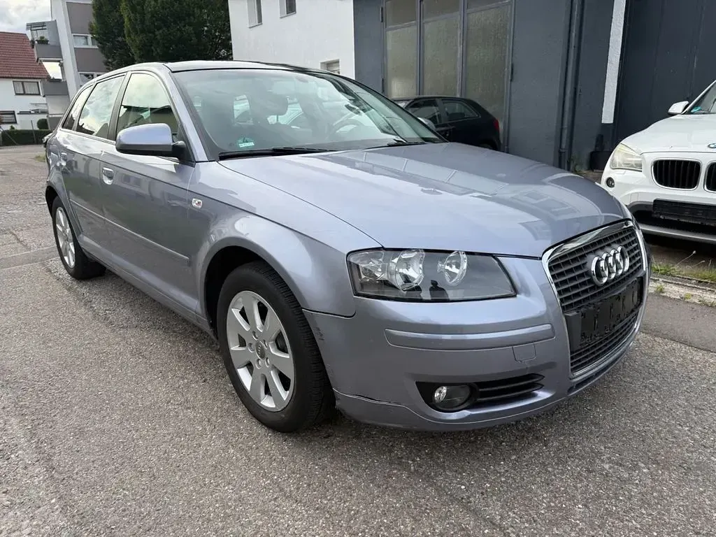 Gebraucht Audi A3 Sportback Ambiente 116 PS (85 kW) 2005 Silber Kleinwagen