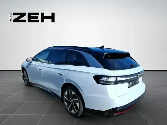 Gebraucht VW ID.7 Pro 210 kW (286 PS) 2025 Gletscherweiß metallic Kombi