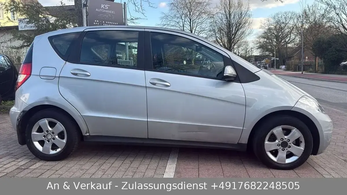 Gebraucht Mercedes A180 109 PS (80 kW) 2010 Other Limousine