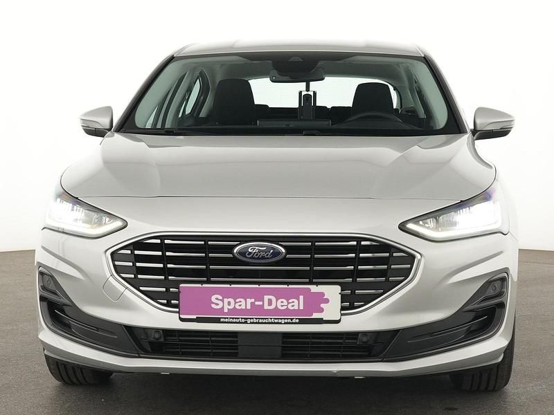 Gebraucht Ford Focus Titanium 125 PS (91 kW) 2023 Silber Limousine