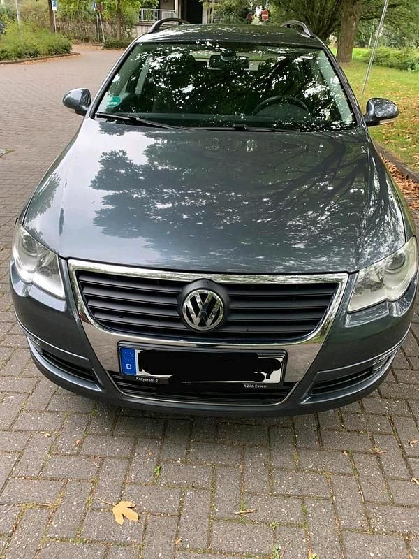 Grau Gebraucht 2009 VW Passat Kombi | 1.500 € (Superpreis) - Bild 1/4