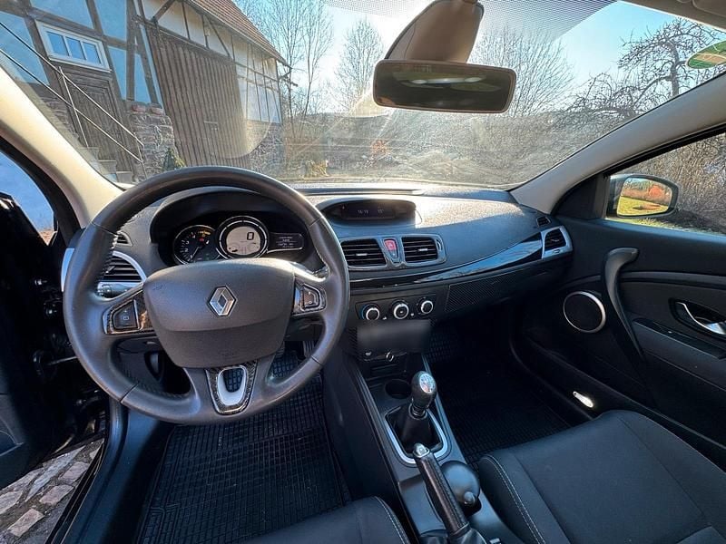 Gebraucht Renault Mégane Coupé 131 PS (96 kW) 2010 Schwarz Coupé