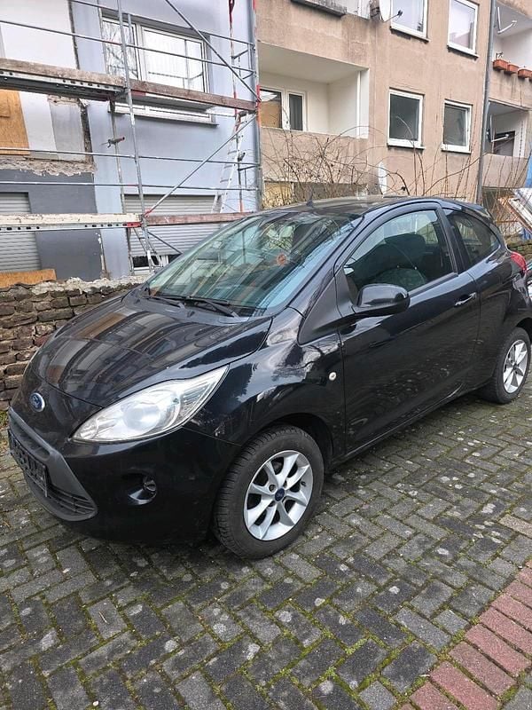 Gebraucht Ford Ka 69 PS (50 kW) 2015 Schwarz Kleinwagen