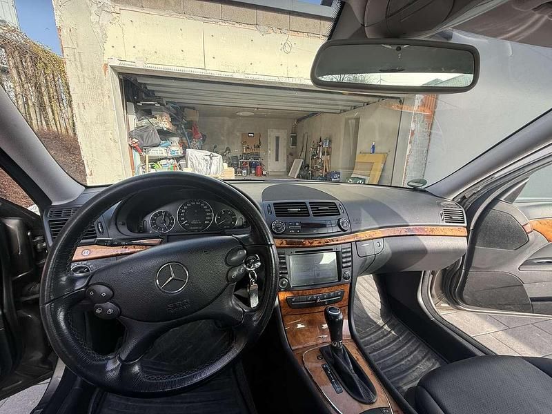 Gebraucht Mercedes E220 Classic 170 PS (125 kW) 2008 Limousine