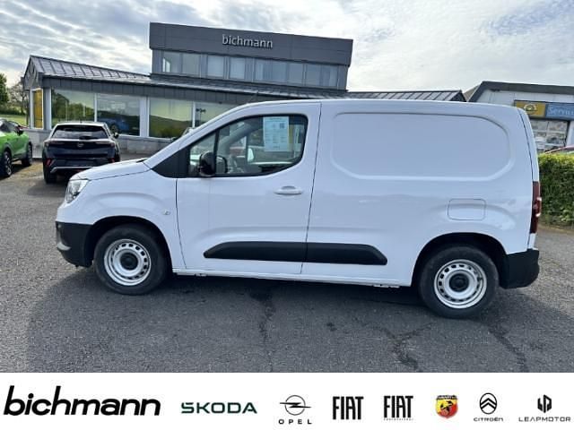 Gebraucht Opel Combo Basis 110 PS (80 kW) 2024 Weiss Van / Kleinbus