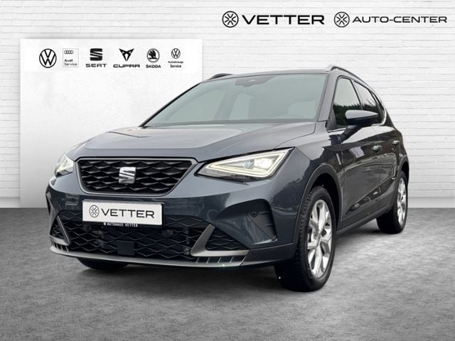 Grau Gebraucht 2024 Seat Arona FR SUV | 28.648 € - Bild 1/4