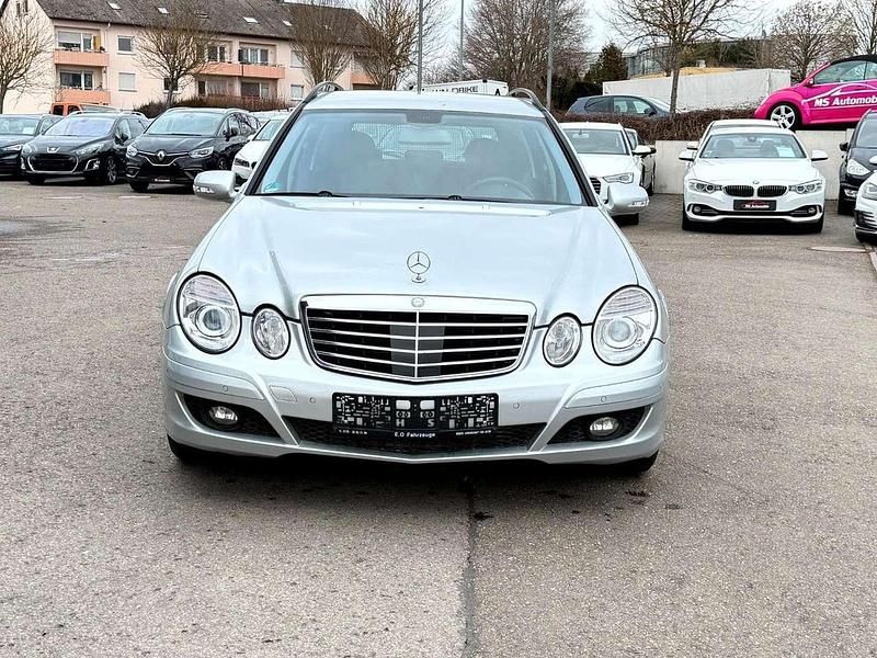 Gebraucht Mercedes E280 Elegance 190 PS (139 kW) 2006 Silber Kombi