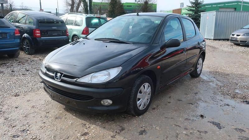 Gebraucht Peugeot 206 60 PS (44 kW) 1999 Schwarz Kleinwagen