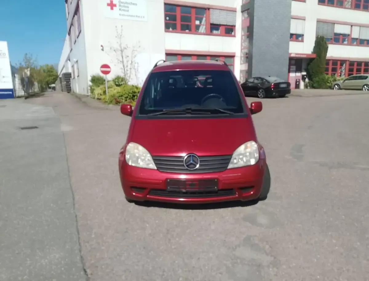 Gebraucht Mercedes Vaneo 91 PS (66 kW) 2003 Rot Van / Kleinbus