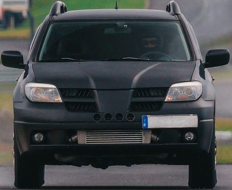 Second-hand Mitsubishi Outlander 201 CP (147 kW) 2005 Negru SUV