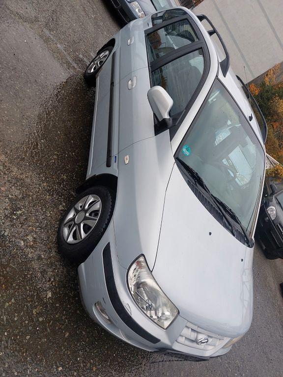 Gebraucht Hyundai Matrix Edition+ 103 PS (75 kW) 2003 Silber Van / Kleinbus