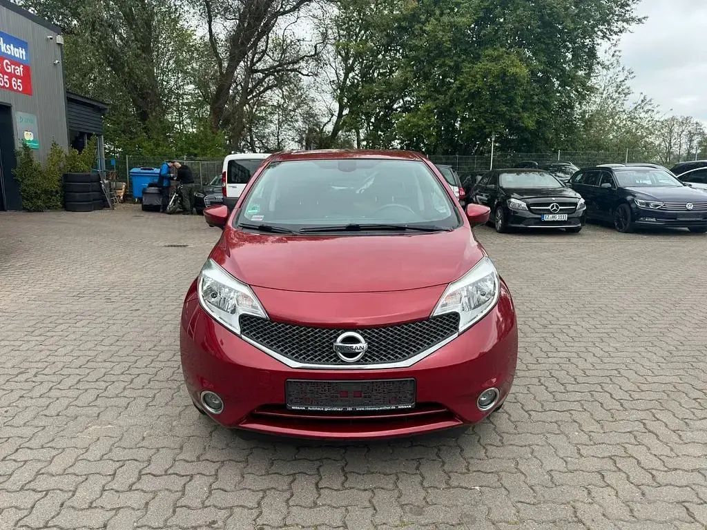 Gebraucht Nissan Note 360º 90 PS (66 kW) 2013 Force red Kleinwagen