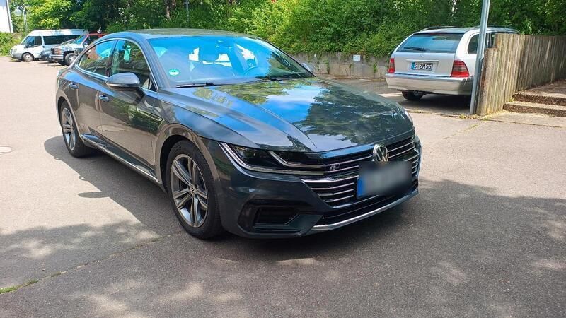 Grau Gebraucht 2020 VW Arteon Limousine | 25.300 € (Fairer Preis) - Bild 1/4
