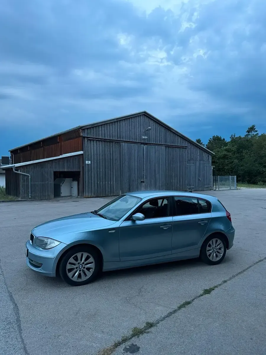 Gebraucht BMW 118 143 PS (105 kW) 2008 Grau Kleinwagen