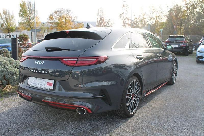 Gebraucht Kia ProCeed GT GT 204 PS (150 kW) 2023 Grau Kleinwagen