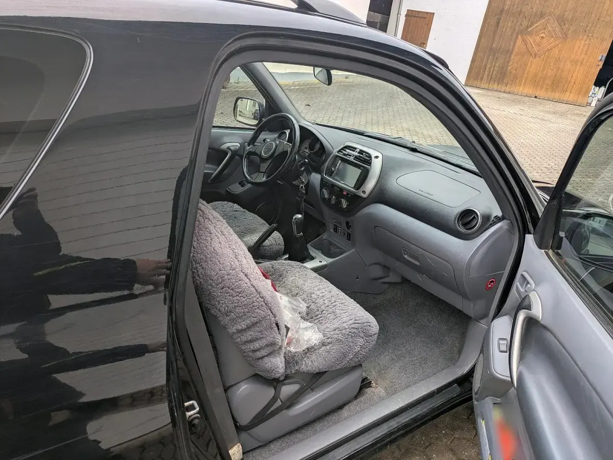 Gebraucht Toyota RAV4 116 PS (85 kW) 2002 Schwarz SUV