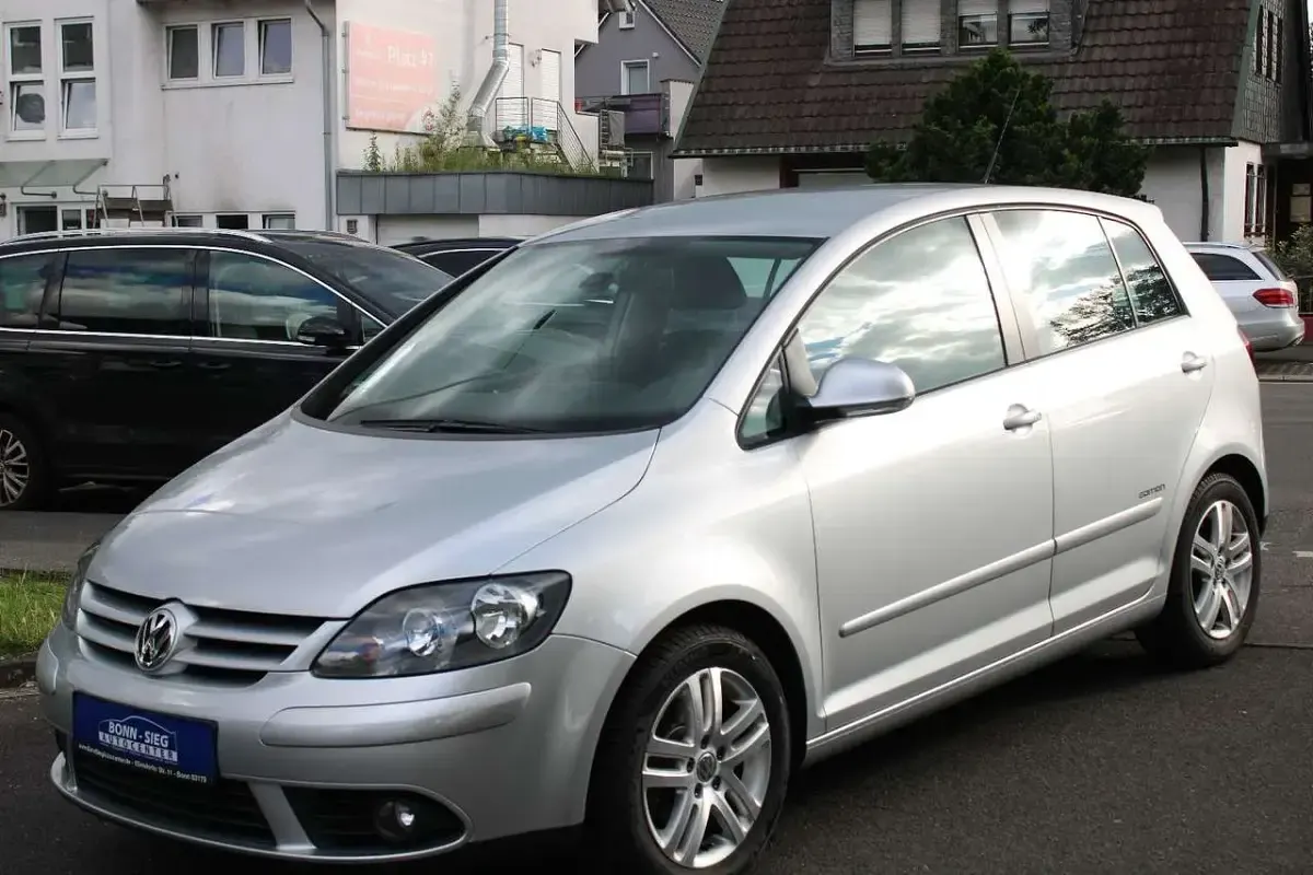 Gebraucht VW Golf Plus Edition 102 PS (75 kW) 2008 Silber Van / Kleinbus