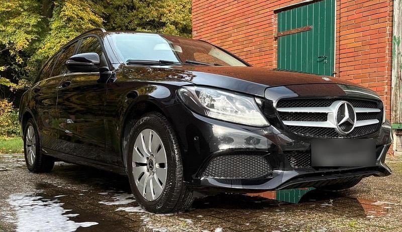 Gebraucht Mercedes C220 171 PS (125 kW) 2017 Schwarz Kombi