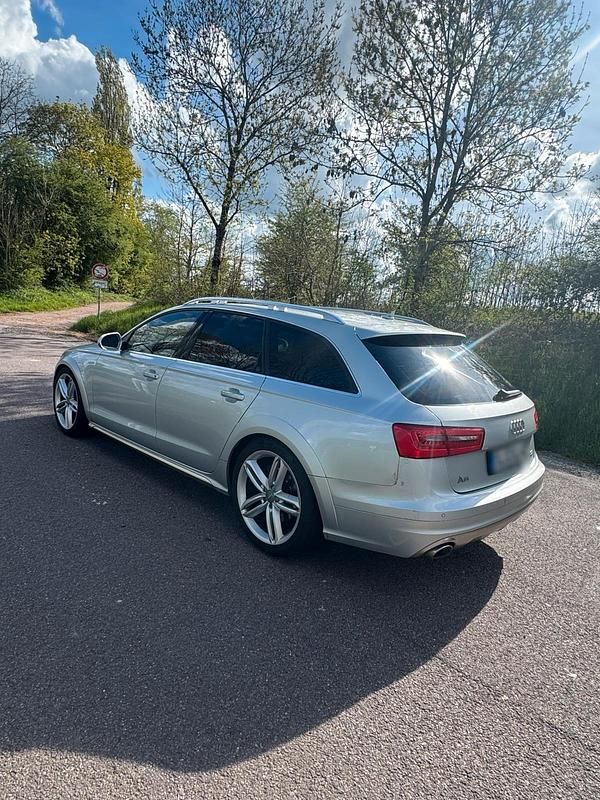 Usado Audi A6 204 HP (150 kW) 2014 Prateado Carrinha