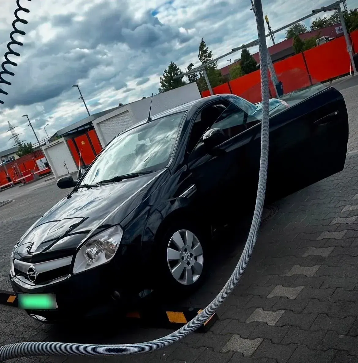 Gebraucht Opel Tigra 90 PS (66 kW) 2005 Schwarz Cabrio