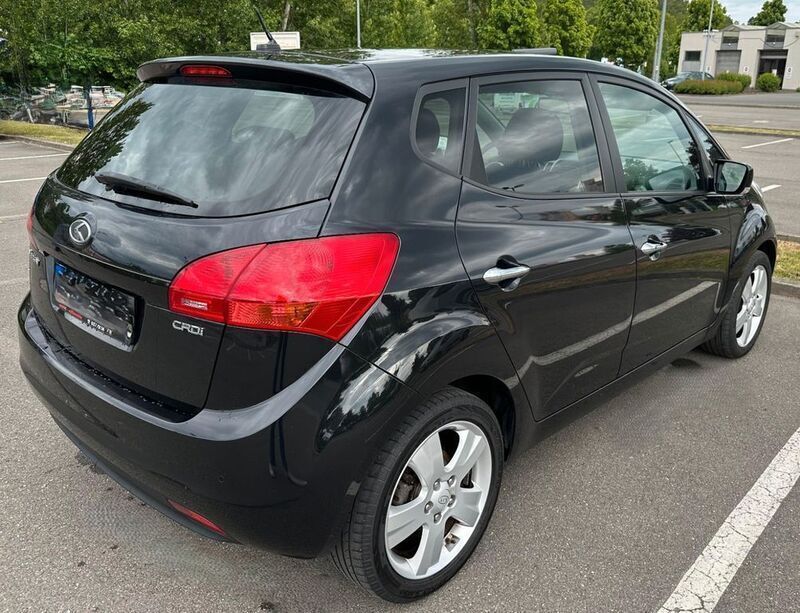 Schwarz Gebraucht 2014 Kia Venga 2 Kleinwagen | 6.900 € (Fairer Preis) - Bild 1/4