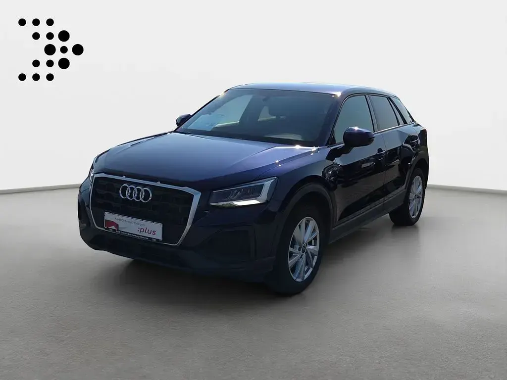 Gebraucht Audi Q2 Ambiente 150 PS (110 kW) 2023 Navarrablau metallic SUV