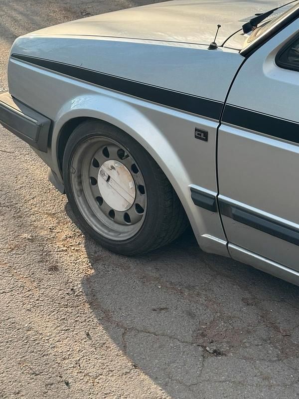 Gebraucht VW Golf II 55 PS (40 kW) 1987 Silber Kleinwagen