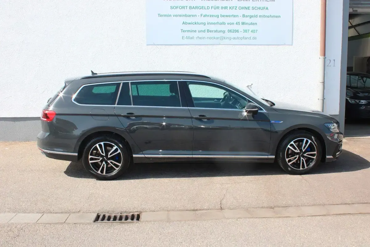 Gebraucht VW Passat GTE 156 PS (114 kW) 2021 Grau Kombi