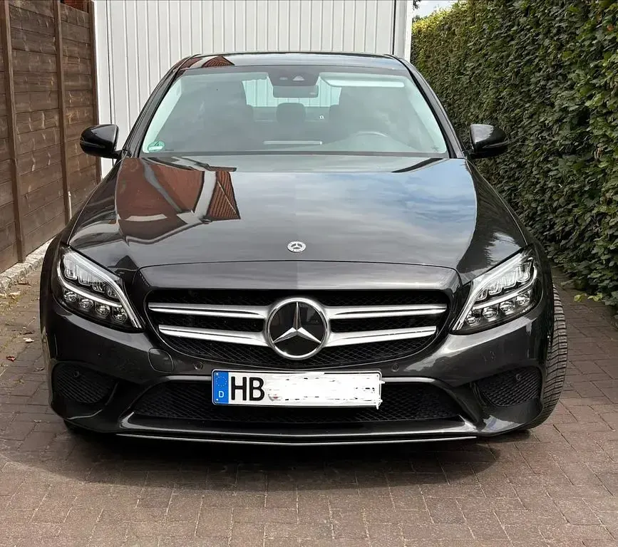 Gebraucht Mercedes C180 156 PS (114 kW) 2020 Grau Limousine