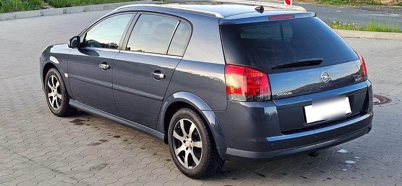 Gebraucht Opel Signum 150 PS (110 kW) 2006 Kleinwagen